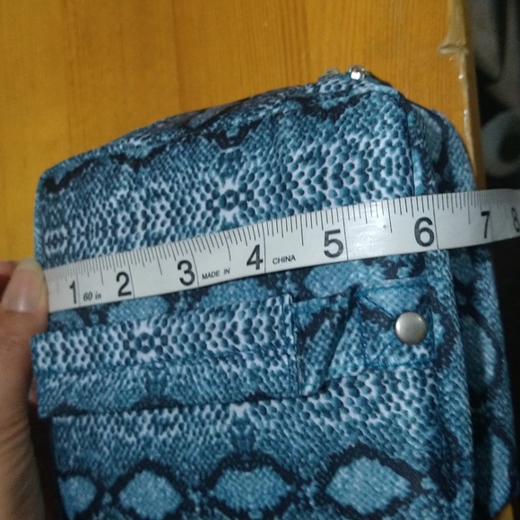 makeup travel bag organizer - Picture 8 of 10